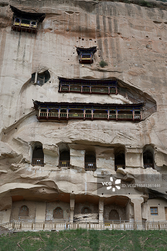 甘肃张掖肃南县马蹄寺石窟群三十三天石窟图片素材