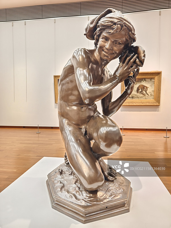 让-巴蒂斯特·卡尔波 (1827年-1875年) 拿坡里渔童 1857-58年（原型） 青铜图片素材