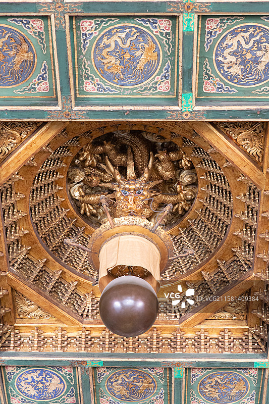 故宫寿康宫室内天花板穹顶藻井图片素材