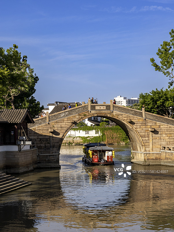 苏州枫桥夜泊古代石拱桥图片素材