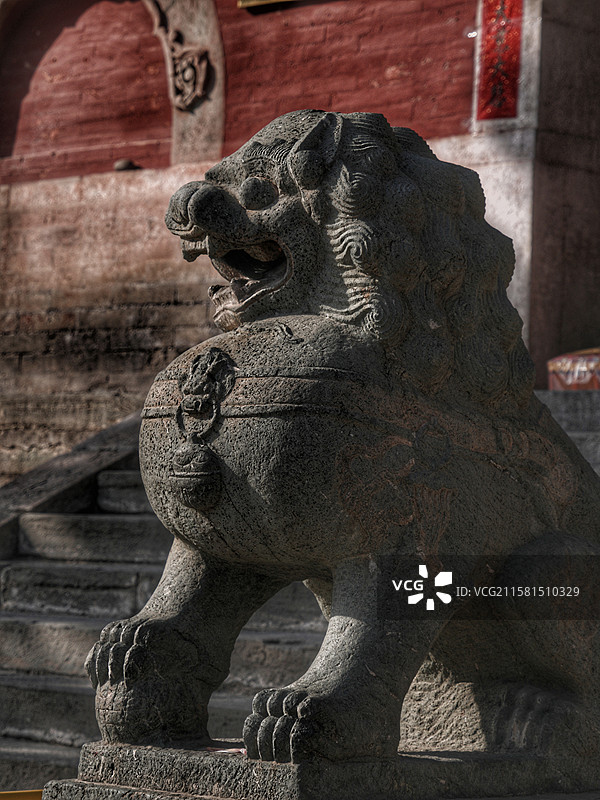 五台山塔院寺，位于台怀镇，是 “五大禅林” 之一，寺以塔名，大白塔为标志，建筑雄伟，文化底蕴深厚图片素材