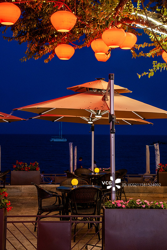 葫芦岛市兴城海滨风景区菊花女广场户外休闲餐厅图片素材