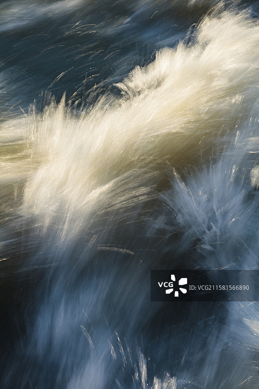 美国白水急流，埃尔瓦河近景，华盛顿州波特安吉利斯图片素材