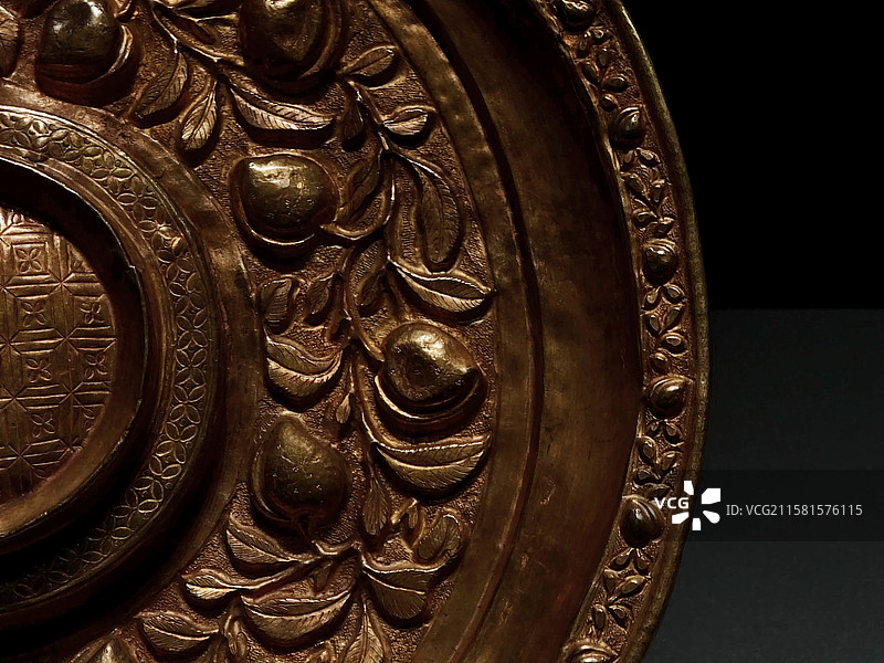 錾花金托盘 金代 西城区月坛南街出土 首都博物馆藏图片素材