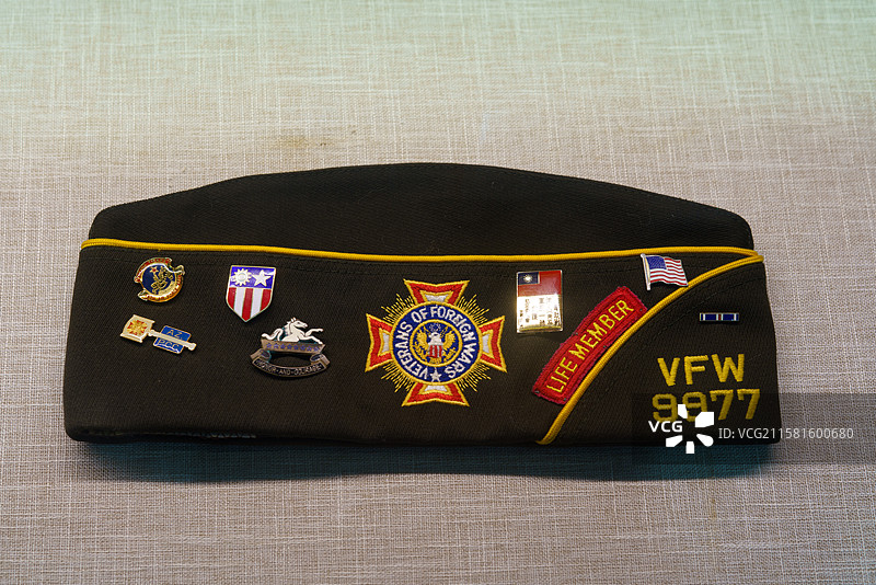 中国广西桂林重要旅游景点桂林飞虎队纪念馆重要藏品——收藏捐赠的各式飞虎队老兵勋章图片素材