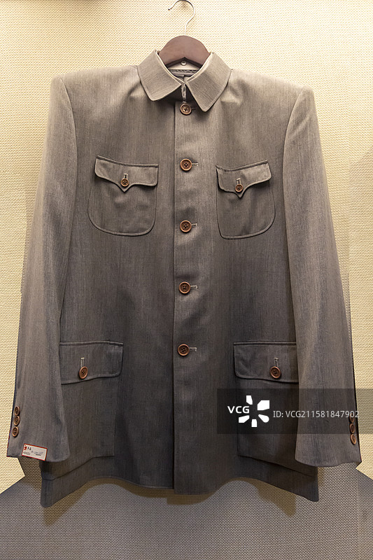 北京市东城区第二文化馆“非遗博物馆”：红都中山装制作技艺——中山装（1958年北京市友联时装厂）图片素材