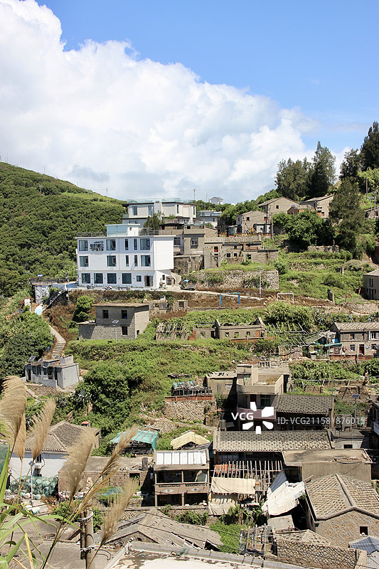 夏天霞浦北礵岛民居依山而建自然风景图片素材