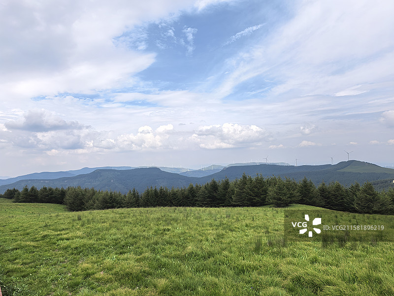 山西晋中红崖峡谷太岳山最高峰牛角鞍高山草甸户外风光图片素材
