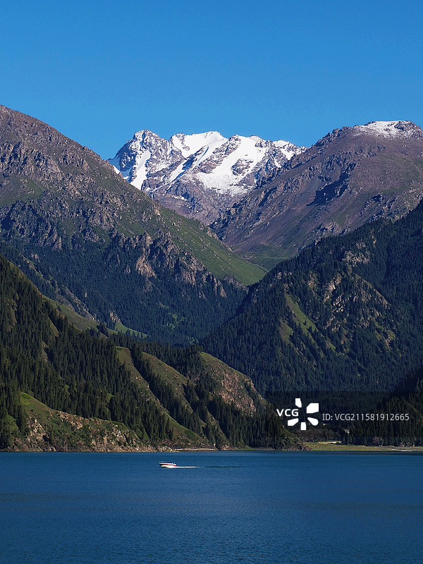 新疆天山天池图片素材