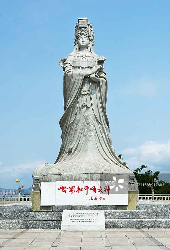 汕尾妈祖雕像正面图片素材