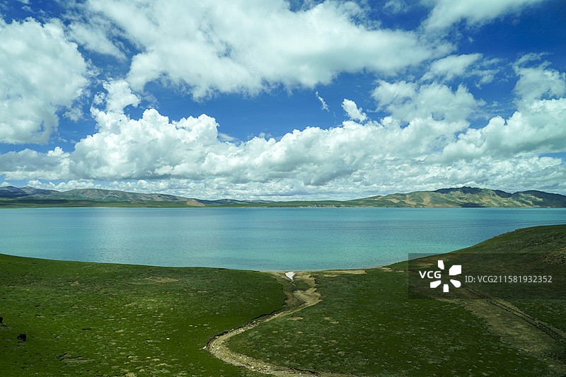 青藏铁路之安多措那湖图片素材