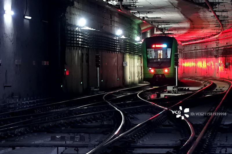 伪皇宫地铁站图片素材