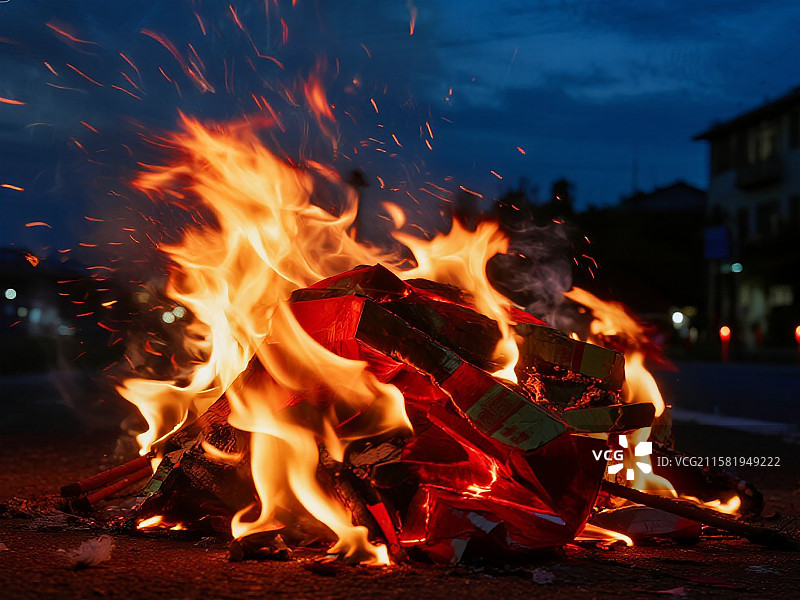 传统文化清明节中元节寒衣节除夕烧纸祭祀图片素材