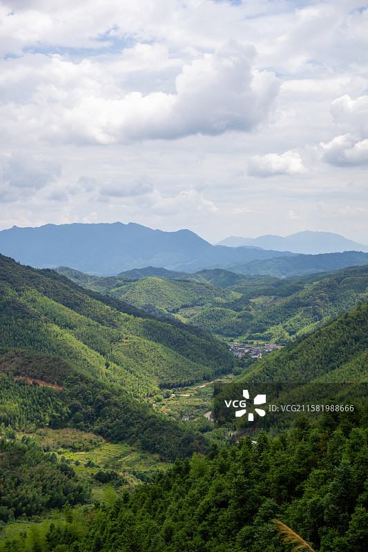 福建漳州华安县山间云海的壮丽景色图片素材