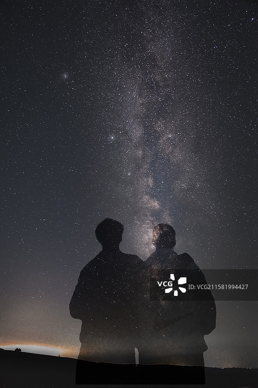 呼伦贝尔大草原银河与我们图片素材