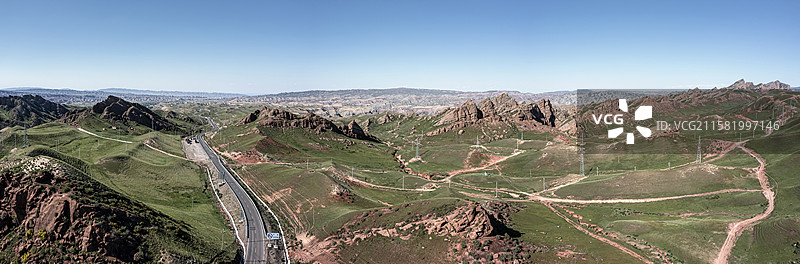 新疆昌吉呼图壁县S101沿途风光图片素材