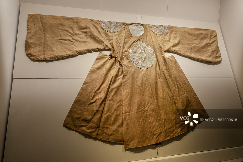 团龙圆领袍，明代藩王服饰的代表，服装，服饰，江西省博物馆，镇馆之宝，展品，博物馆，展馆，古董，国宝，图片素材