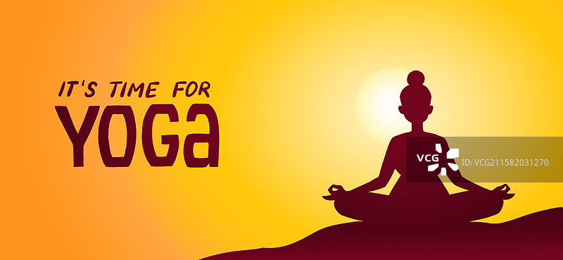 年轻女性在日落时冥想的横幅，带有时间标记图片素材