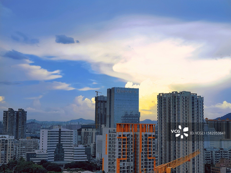 黄埔区大沙东路城市美景～黄昏落日余晖图片素材