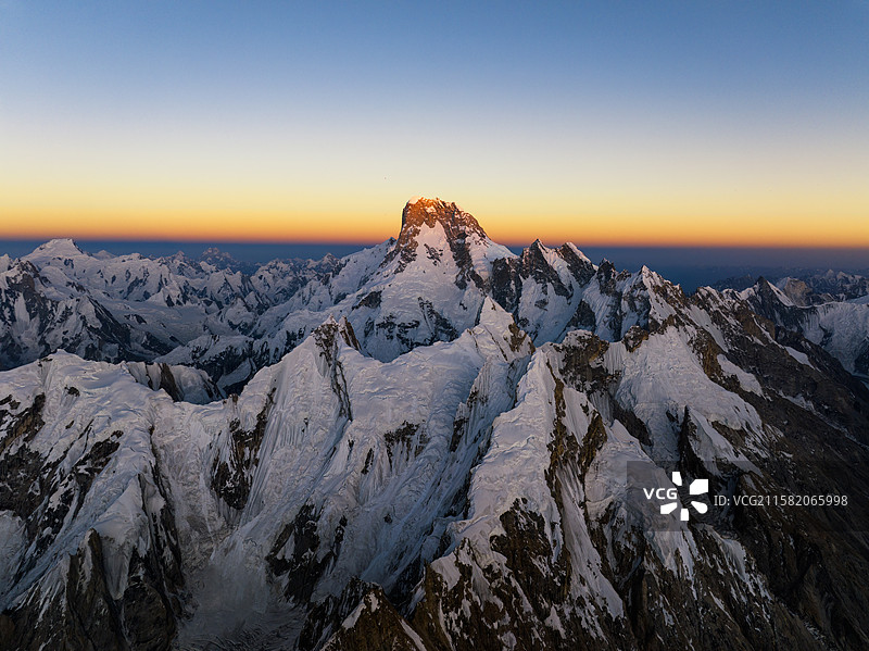 玛夏布洛姆峰图片素材