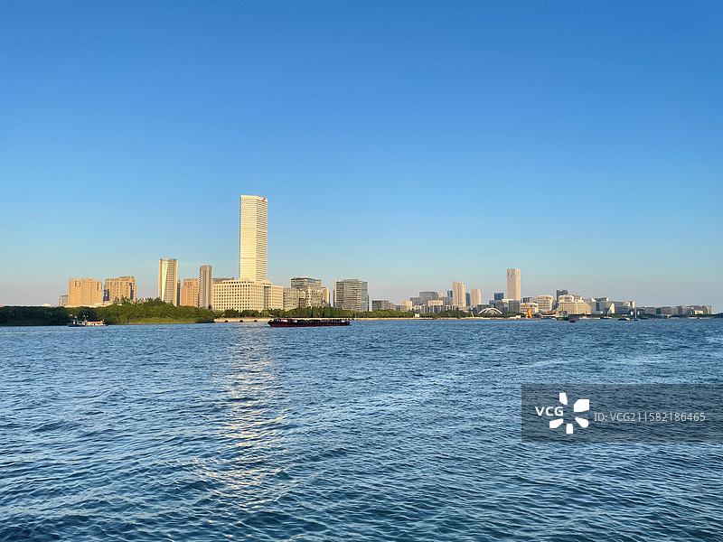 上海前滩滨江、上海世博后滩耀华滨江，同框图片素材