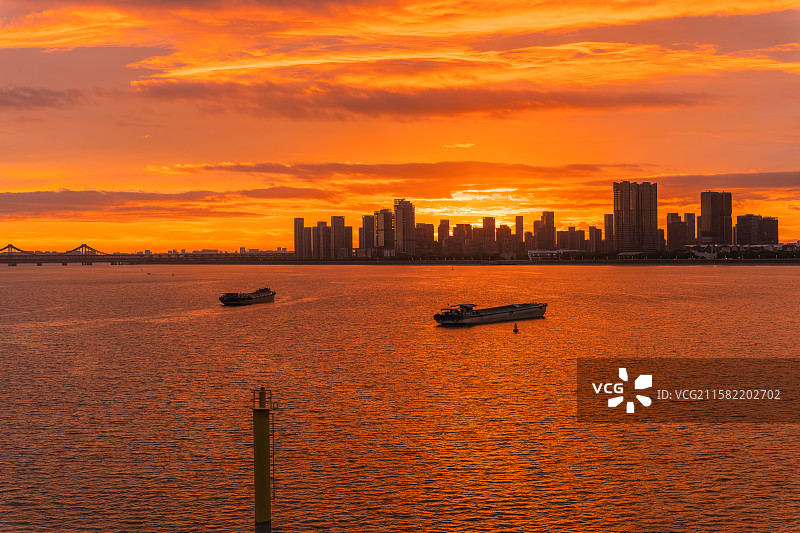 凌晨4点的朝霞图片素材