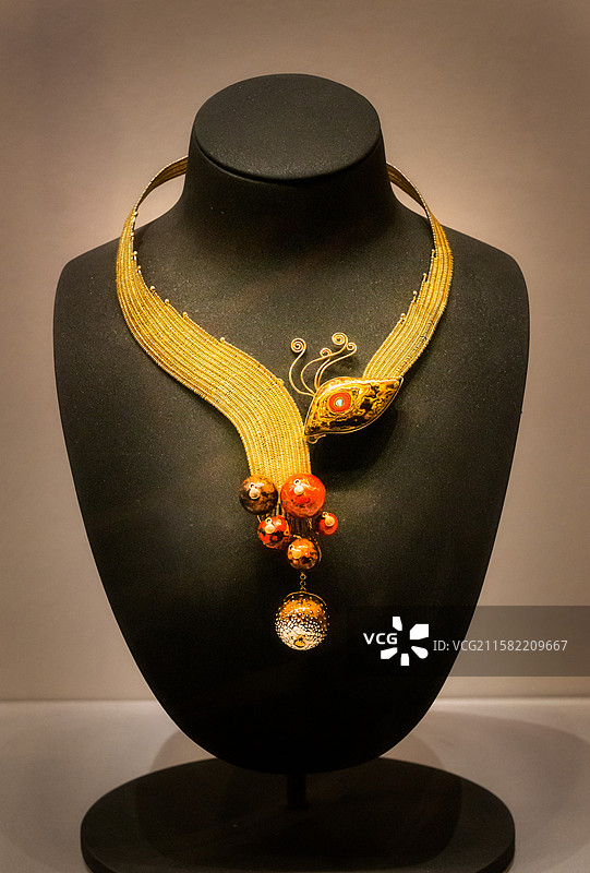 中国工艺美术馆藏品——大漆、螺钿、蛋壳制品《十里红妆》特写图片素材