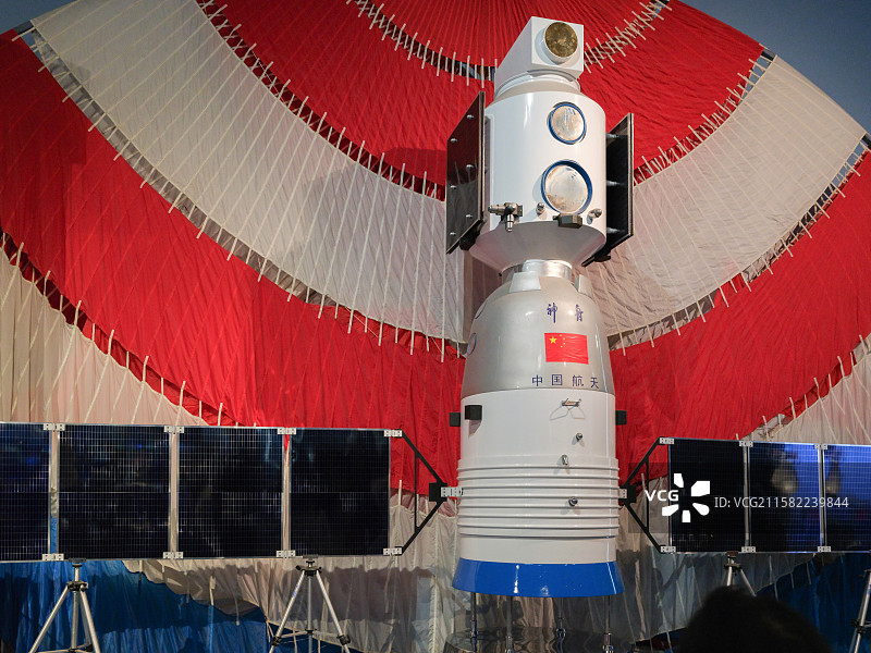 神舟号模型 中国国家博物馆“科技的力量”展图片素材