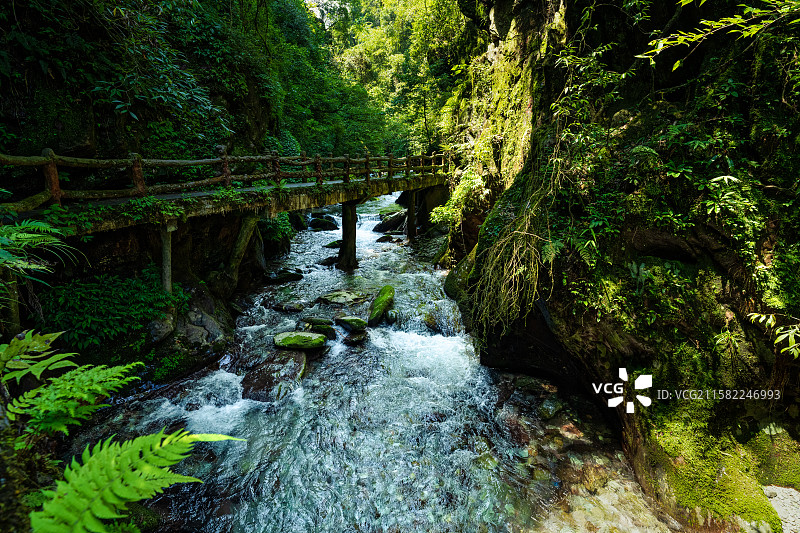 铜仁市江口亚木沟生态旅游峡谷照图片素材