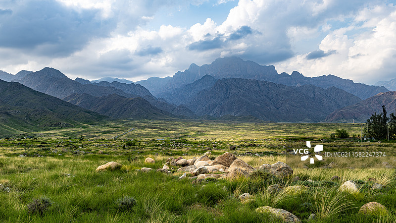 夏日的贺兰山图片素材