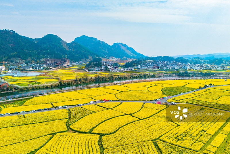 航拍贵定金海雪山风景区图片素材