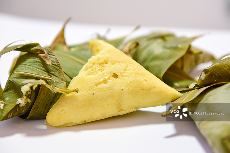 粽叶玉米包谷粑粑美食图片素材