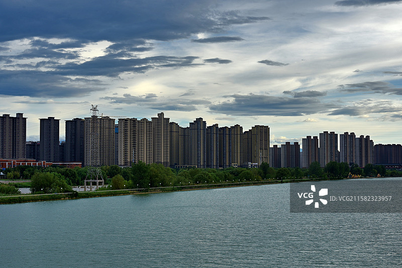渭河咸阳湖南岸西咸新区沣西新城图片素材