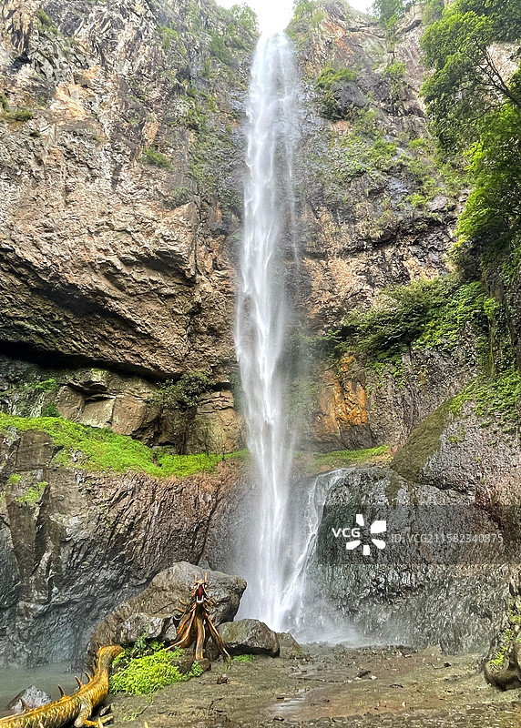 磐安舞龙峡大瀑布图片素材