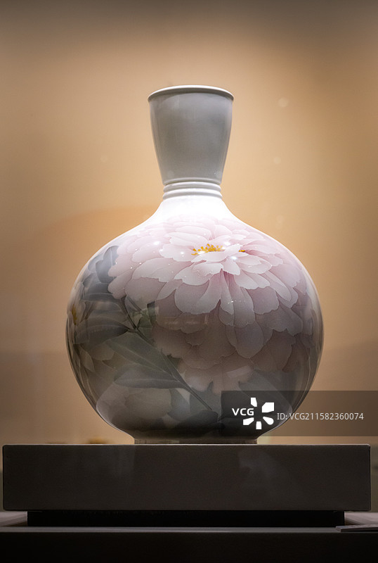 中国工艺美术馆藏品——醴陵釉下五彩瓷制品特写图片素材