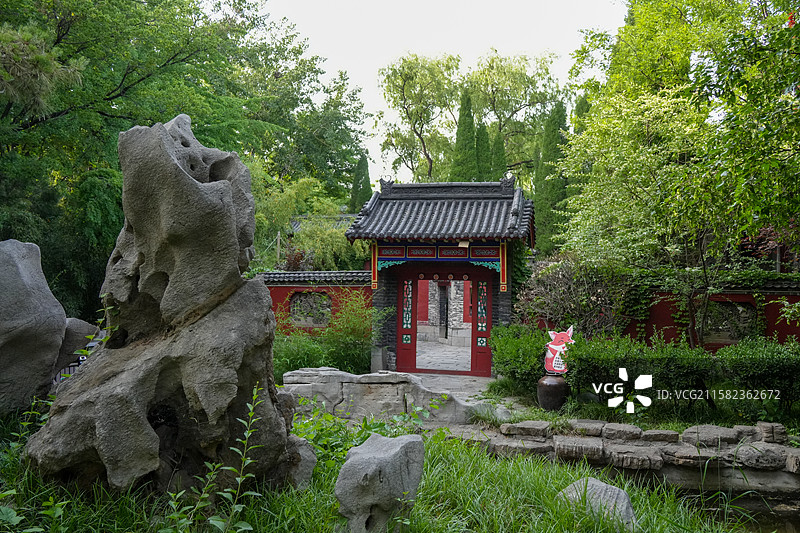 北方园林的典型代表淄博狐仙园图片素材