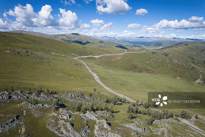 北疆阿禾公路自然风光航拍图片素材