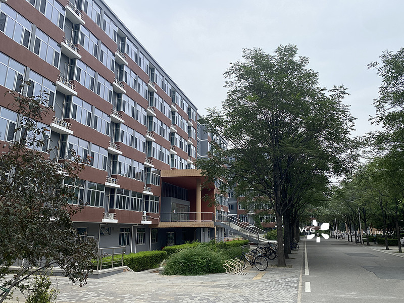 北京航空航天大学沙河校区的学生公寓图片素材