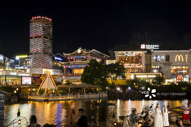 桂林阳朔益田西街夜景图片素材