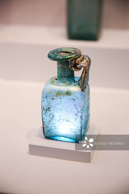 博物馆馆藏古代展品琉璃文物静物特写图片素材