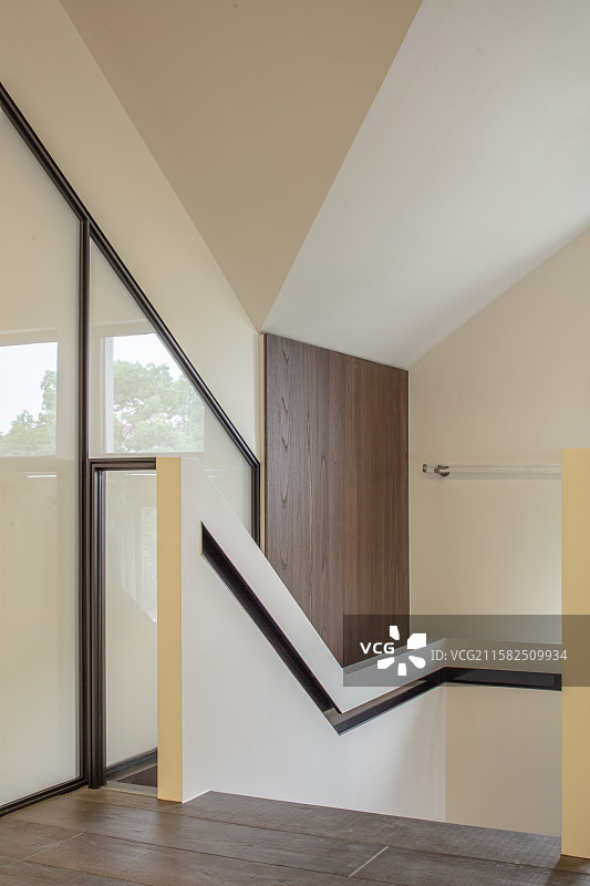 阁楼与楼梯空间图片素材
