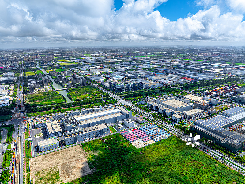 闻泰科技 鼎泰匠心 12英寸车规级功率器件半导体工厂 临港自贸区东方芯港产业园 临港产业区汽车产业链图片素材