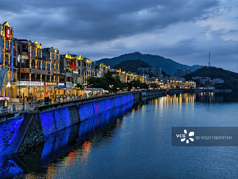 韶关火车站，浈江，风采楼，风度路，百年东街，中山公园，韶阳楼，通天塔，通天坡图片素材