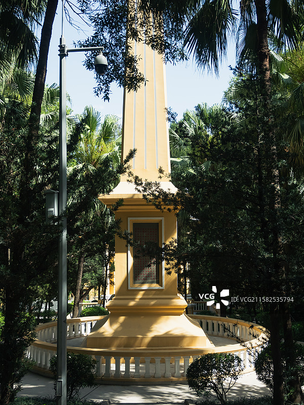 中国广东广州黄花岗七十二烈士墓，园林风景，爱国教育。图片素材