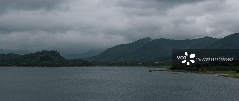宜兴油车水库与山图片素材