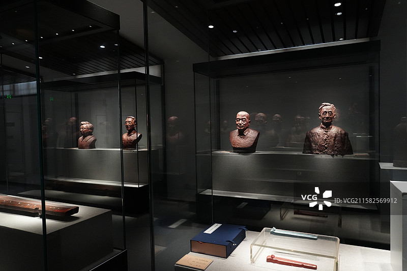 中国宜兴陶瓷博物馆 严逢林 紫砂 作品 展图片素材