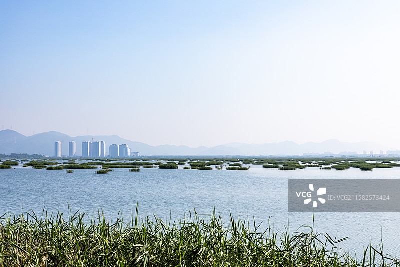 建设中的江门滨海新区银湖湾核心区图片素材