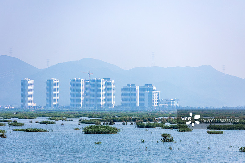 建设中的江门滨海新区银湖湾核心区图片素材
