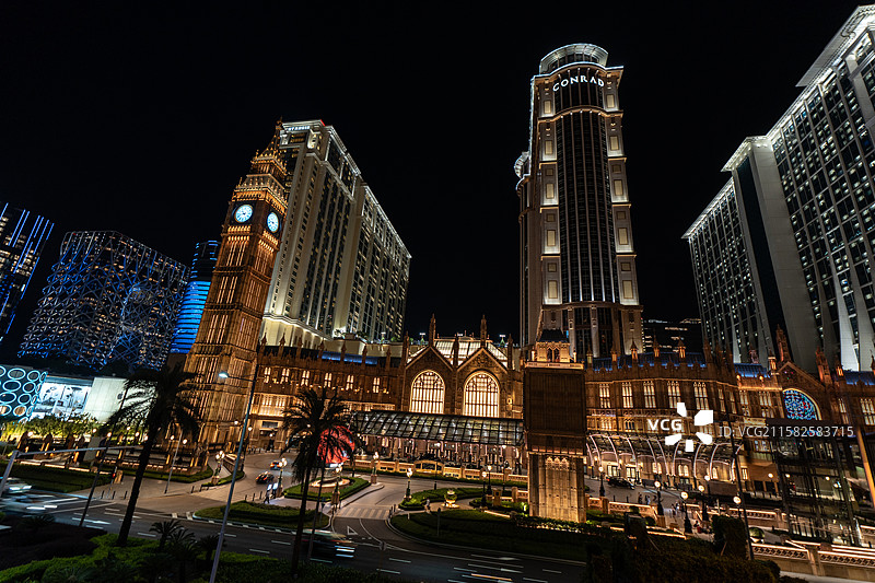 澳门伦敦人威尼斯人巴黎铁塔长曝光城市风光图片素材