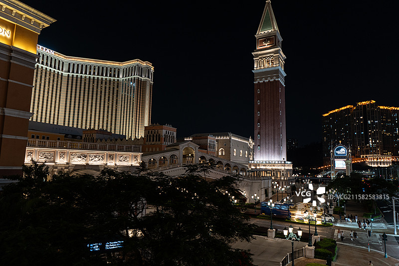 澳门伦敦人威尼斯人巴黎铁塔长曝光城市风光图片素材